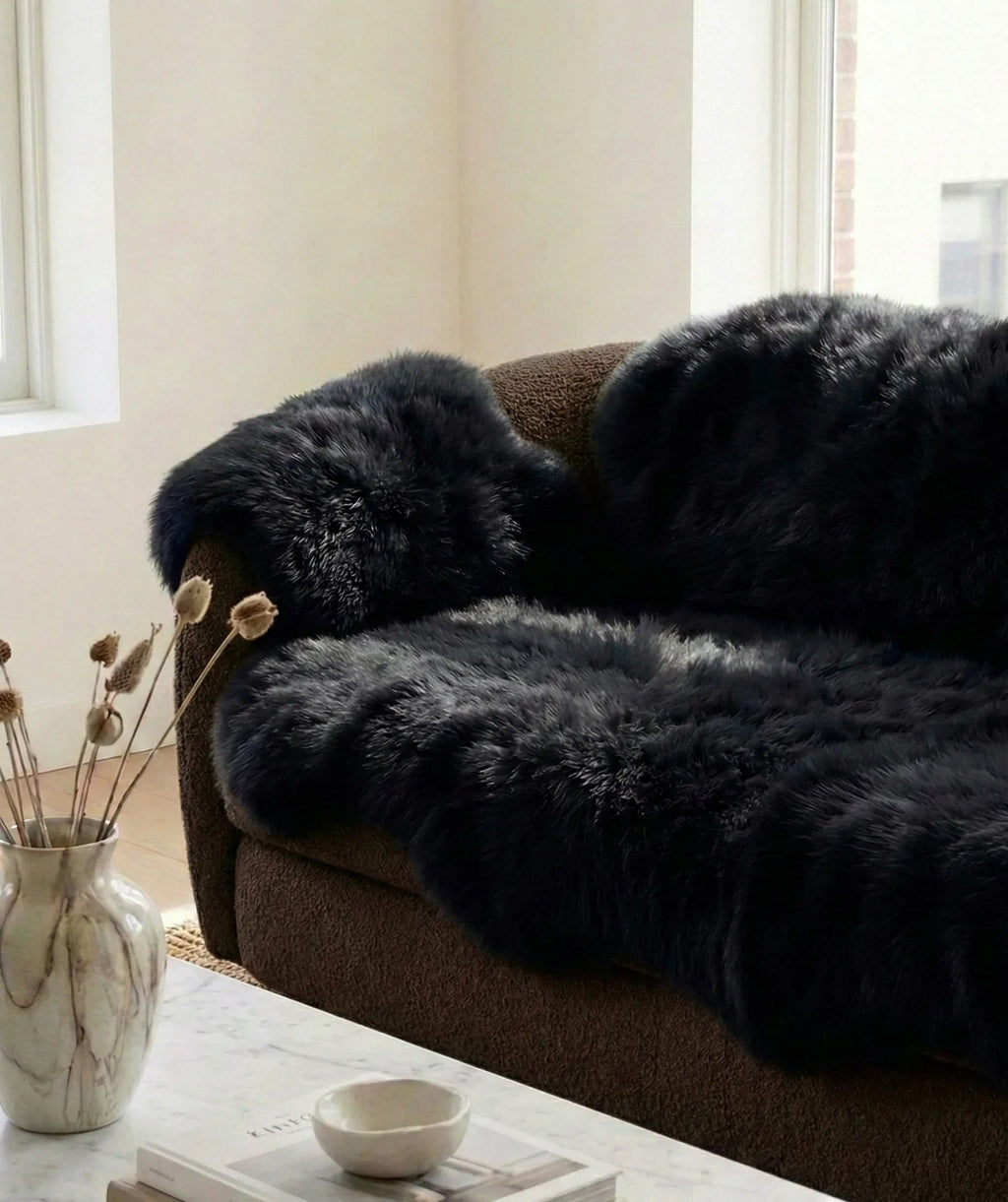 MELLOW Sofaauflage aus echtem Schaffell für Hunde & Katzen – Schwarz