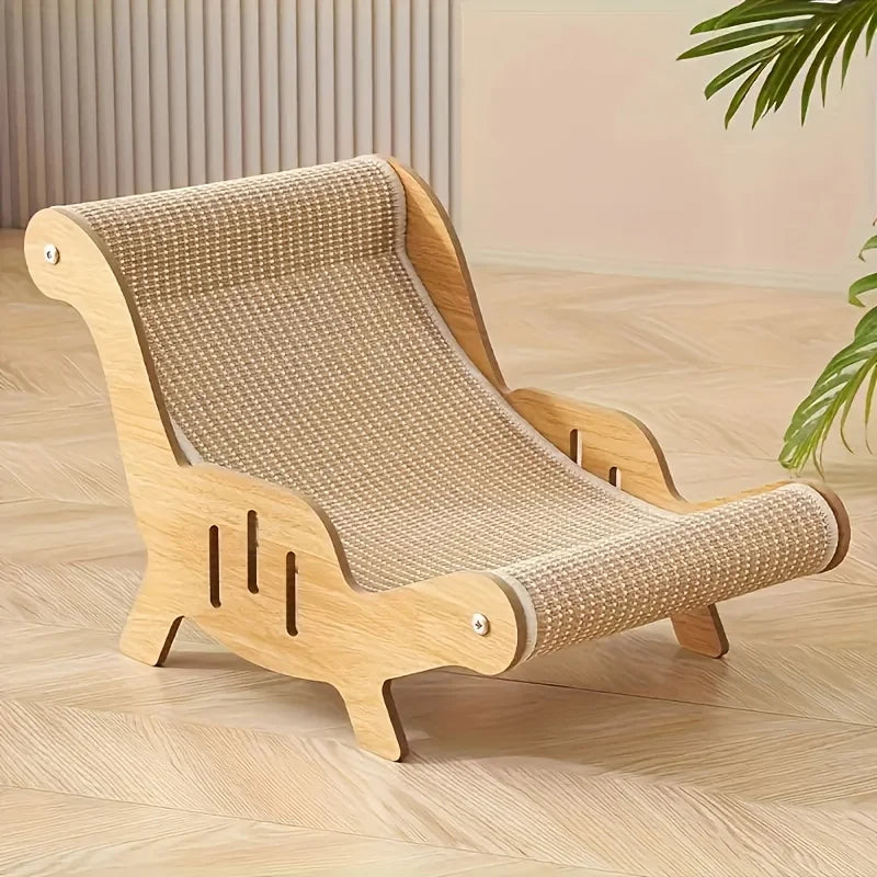 Katzenliege aus Holz mit Sisal-Kratzfläche