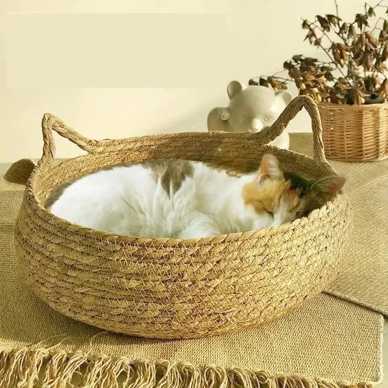 Katzennest aus Rattan