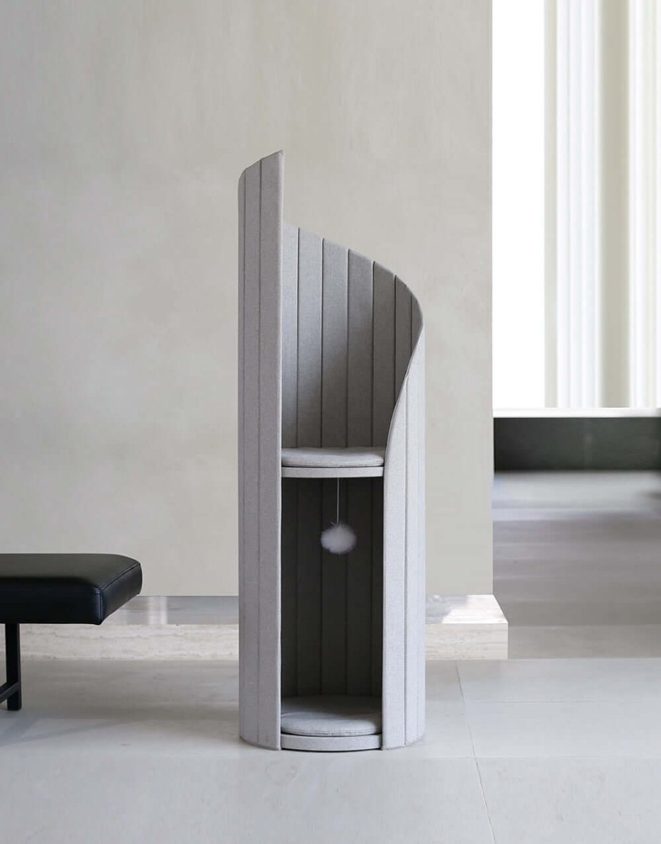 Eleganter Katzenturm Beige