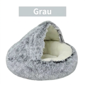 Graues Katzenbett mit überdachter Liegefläche und cremefarbener Polsterung.