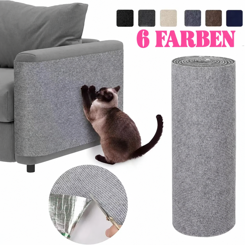 Katze kratzt an einer grauen Kratzmatte an der Sofaseite, daneben eine Mattenrolle, sechs Farbmuster und eine Detailansicht der Kleberückseite